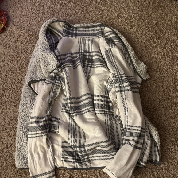 Sherpa Jacket - Picture 5 of 6